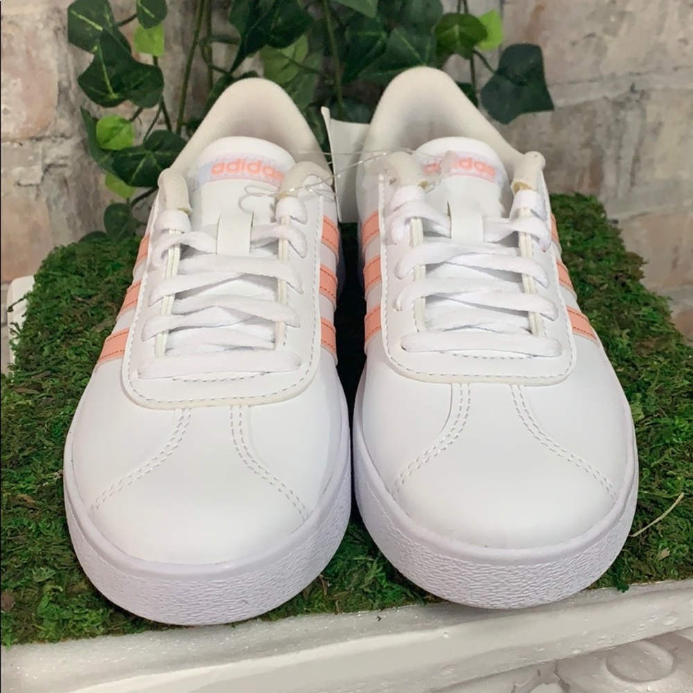 NWT Girls Adidas VL Court 2.0 K Athletic Shoe - Picture 4 of 5
